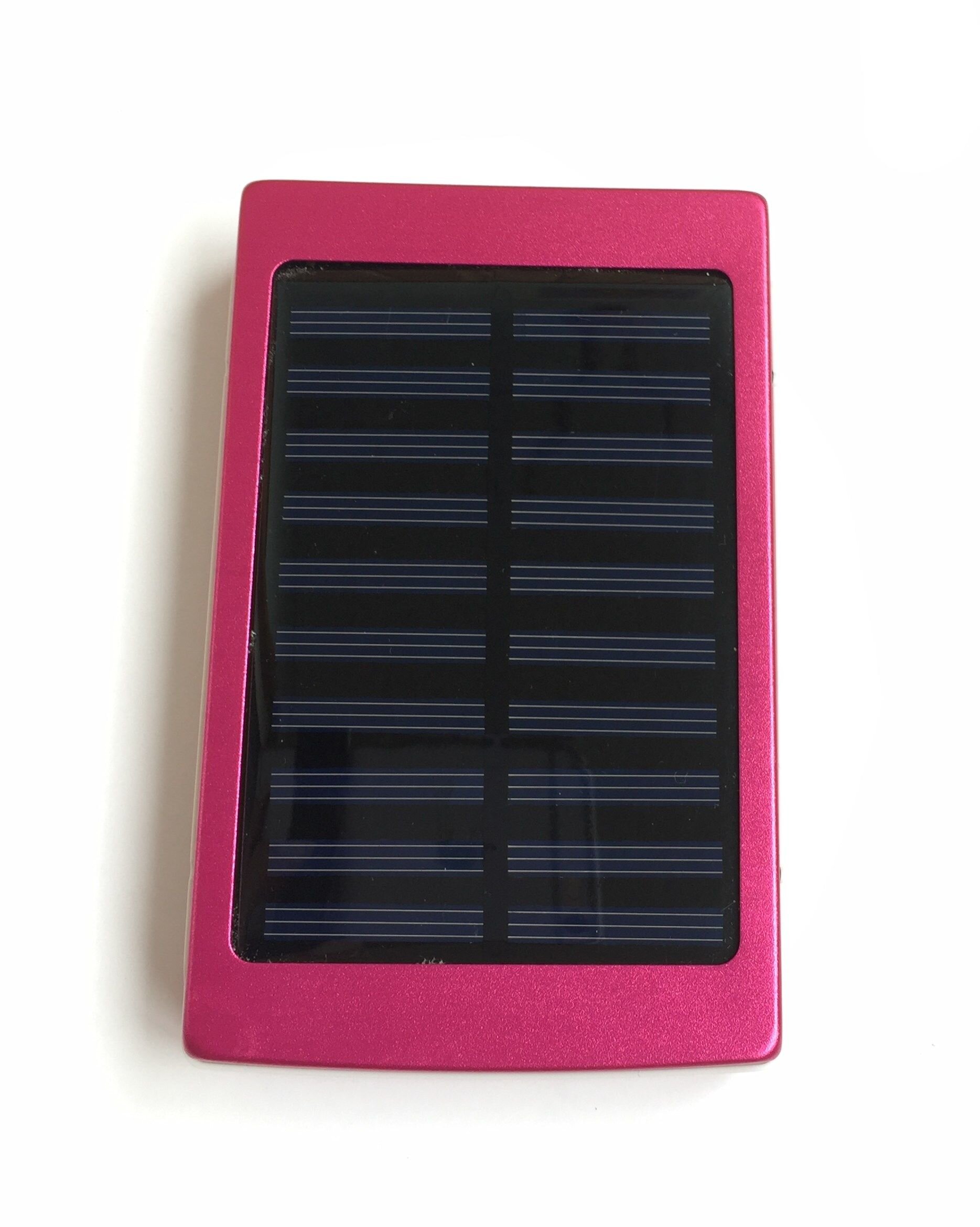 Внешний аккумулятор PowerBank на солнечной батарее 8000mAh