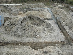 монолитный ленточный фундамент, укладываемый в траншею