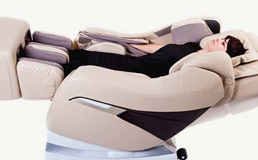 Воздушно-компрессионный массаж - Черное массажное кресло Richter Esprit